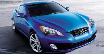 2011 Hyundai Genesis Coupe blue front corner view