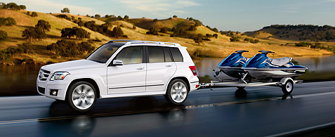2011 Mercedes GLK 350 side view towing