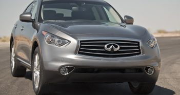 2012 Infiniti FX50 front angle view