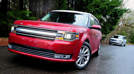 2013 Ford Flex SEL front angle view