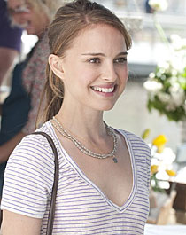 Natalie Portman in No Strings Attached