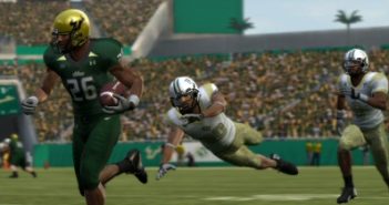 Game Review: NCAA Football 10